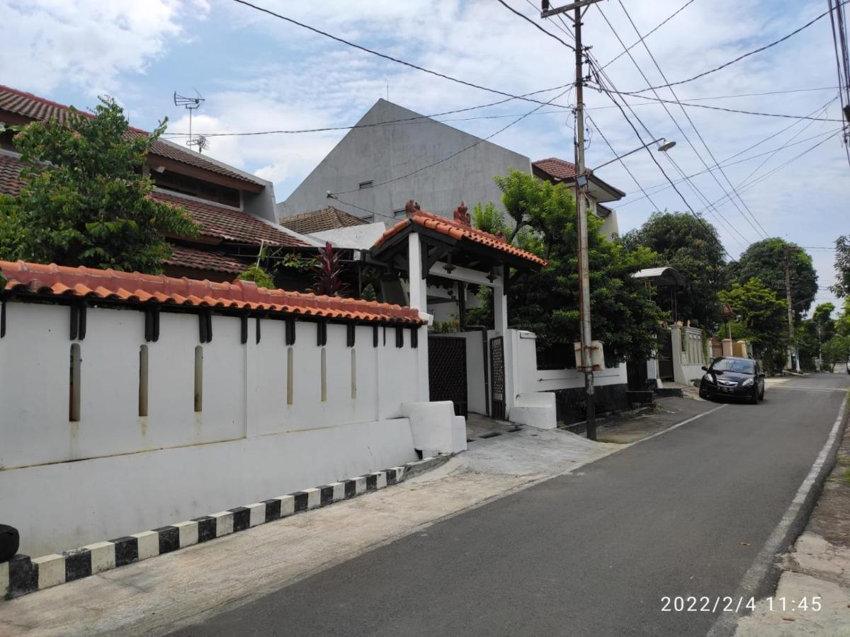 Kelana 2 Nice Homestay Semarang Eksteriør billede